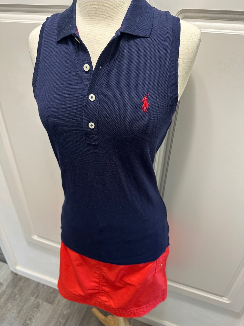 Ralph Lauren Navy Golf Polo Top with Red Golf Skort - Picture 2 of 12